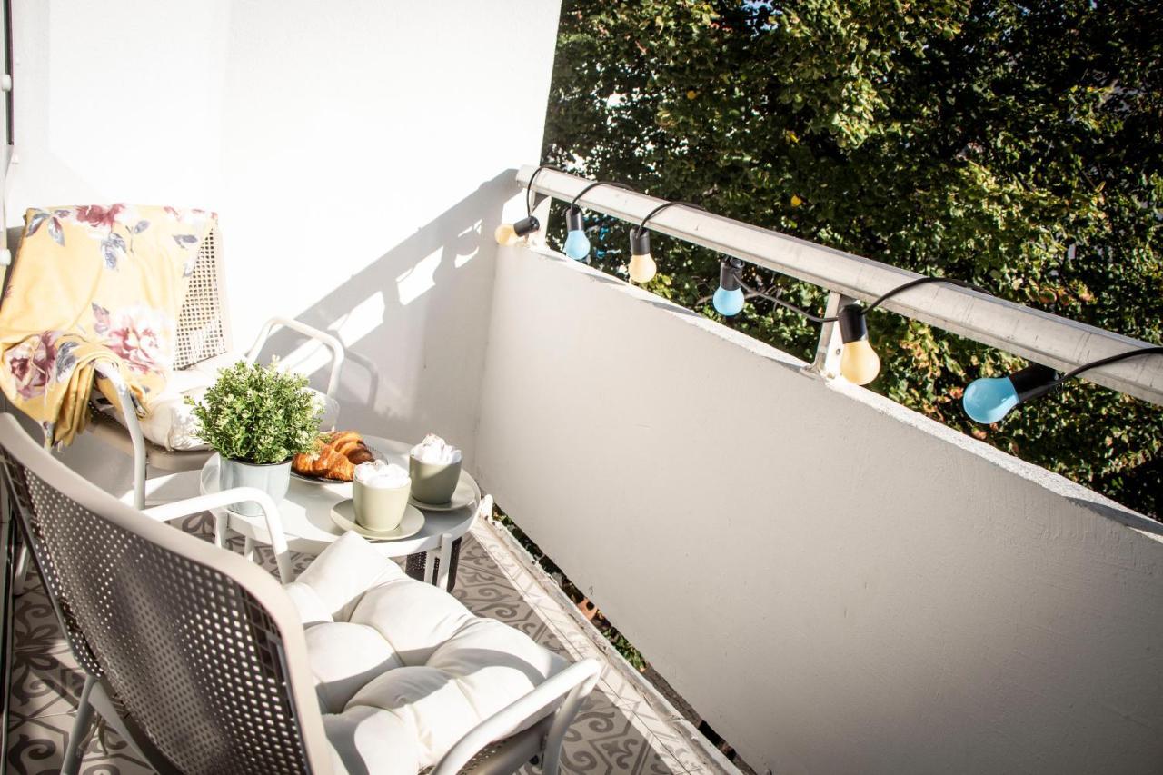 Loulou'S Central Apartment With Cosy Balcony Esztergom Exterior photo